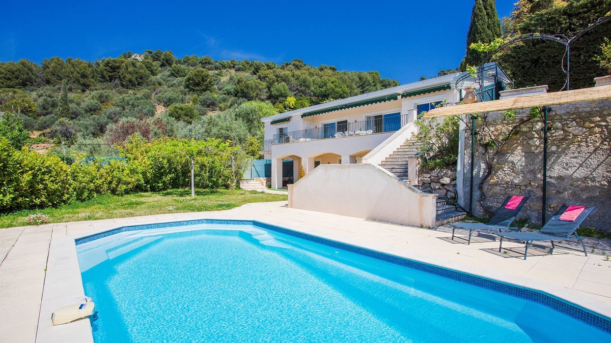 Nice Villa | VINAIGRIER HILLS VI3086 by RIVIERA HOLIDAY HOMES