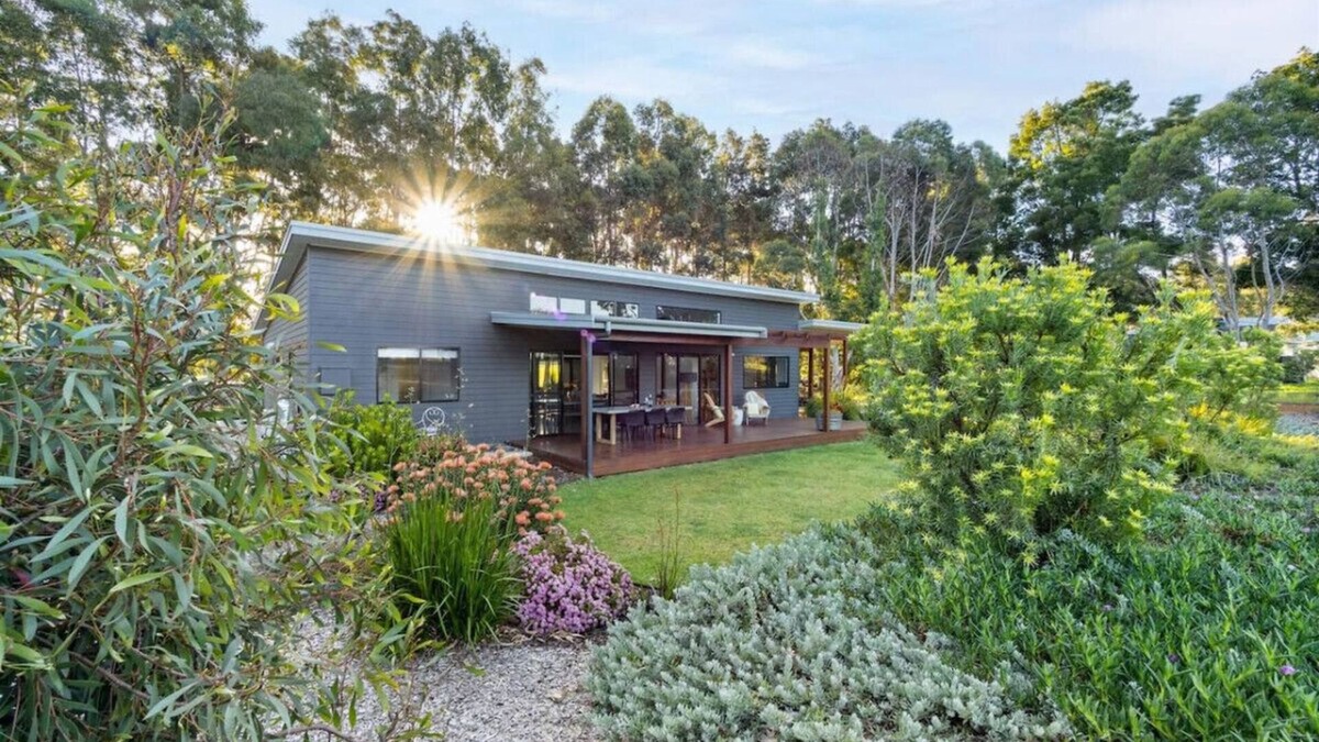 Yallingup House | Vines & Stars | Amongst The Vines | Private Luxury