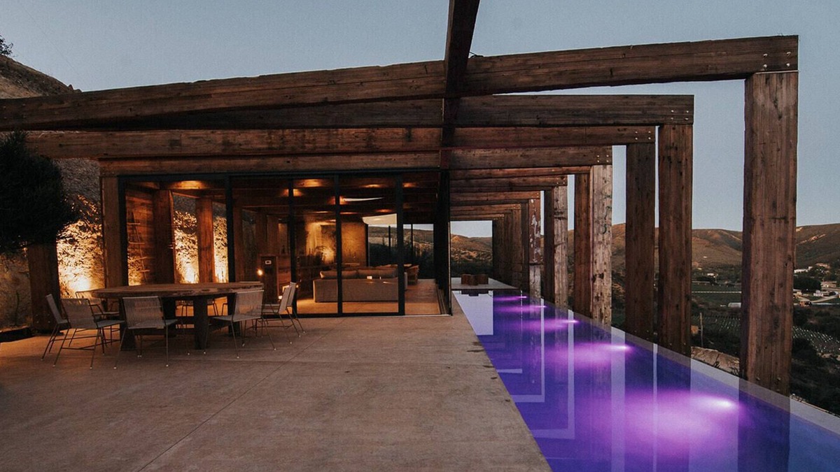 Nueva Ensenada House | Vineyard Desert House -HouseOne-FourFour