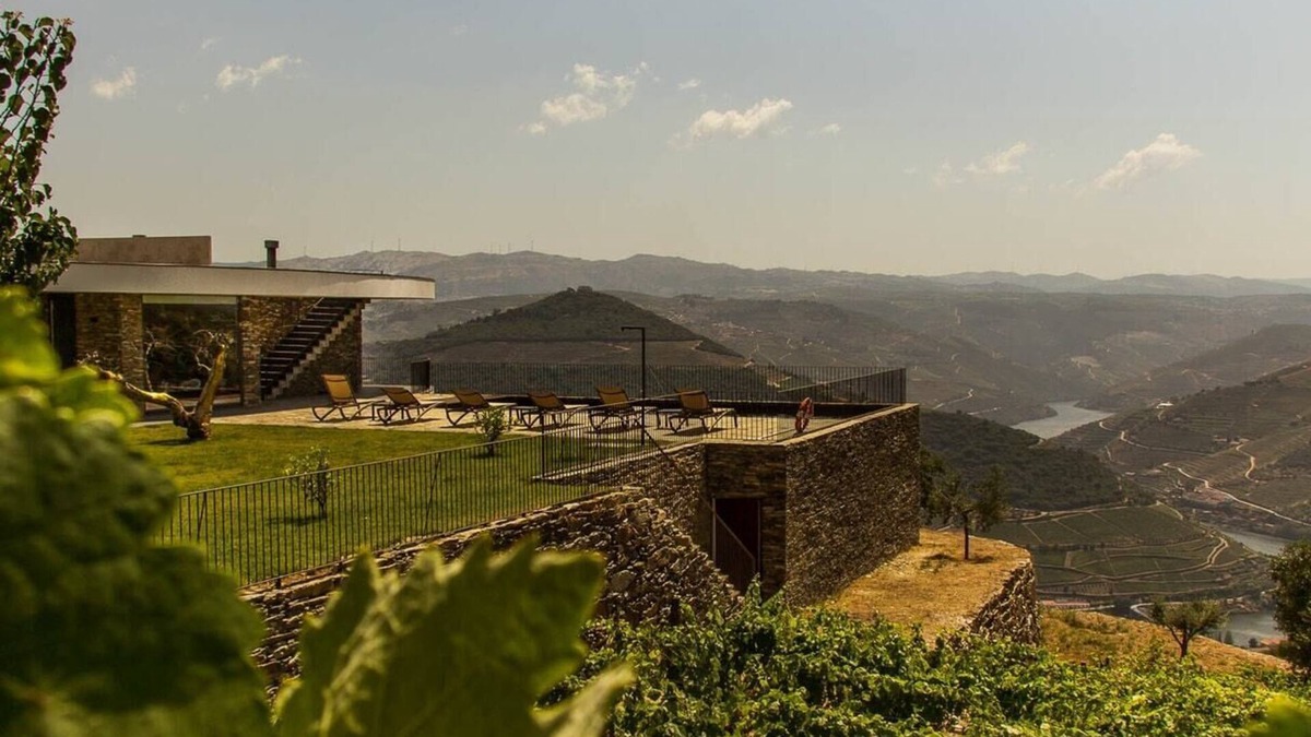 Bomfim Villa | Vineyard Home Flying High over the Douro River