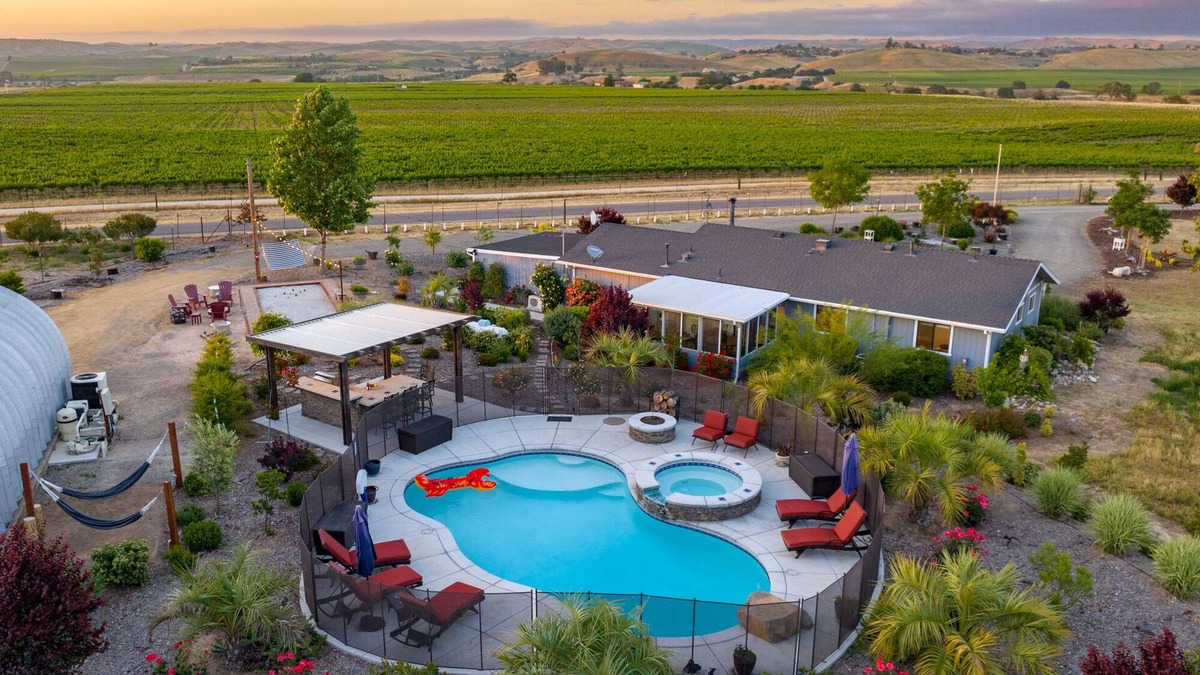Paso Robles Villa | Vineyard Oasis: Pool & Views!