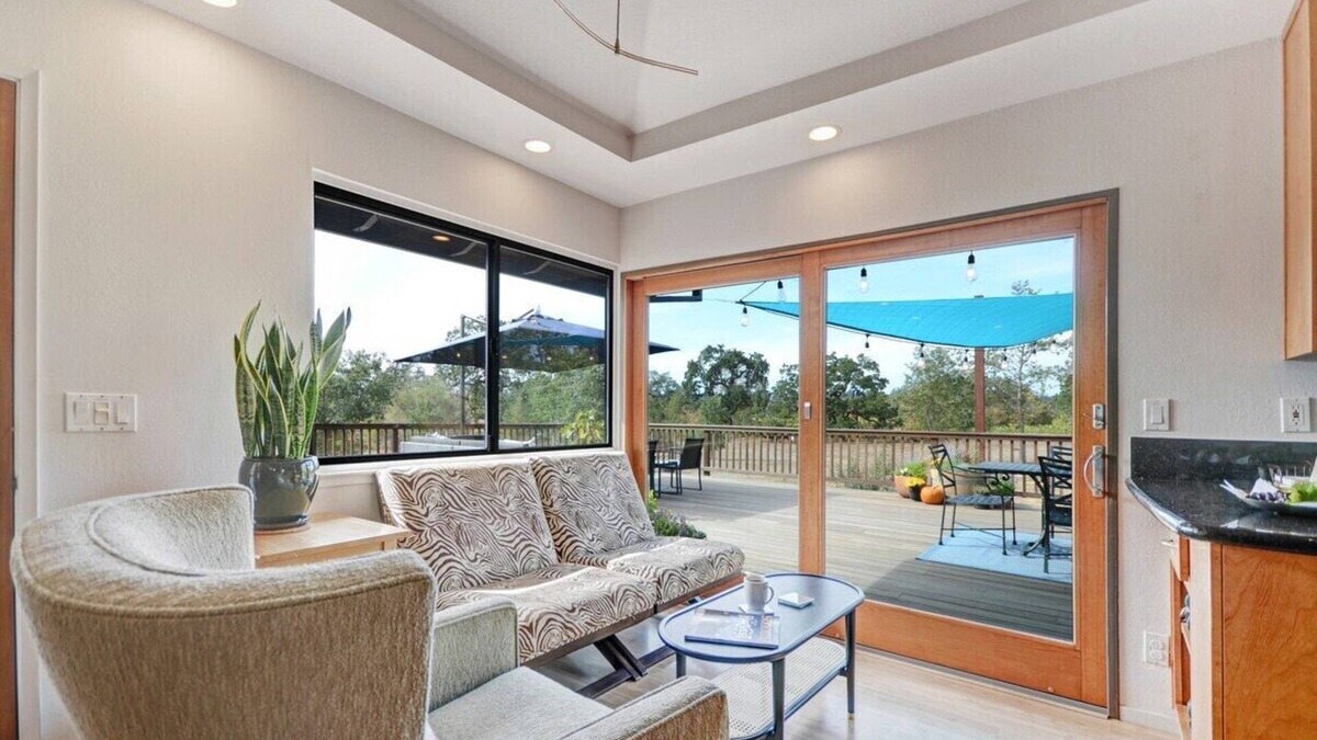 Santa Rosa House | Vineyard View Retreat in the Heart of Wine Country