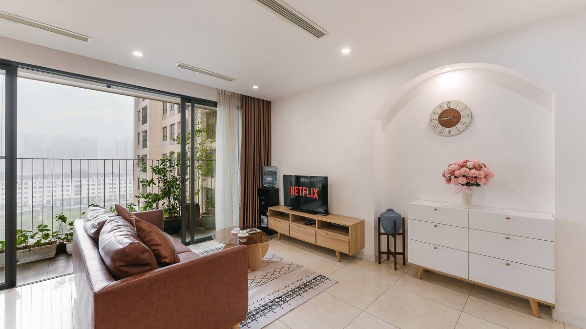 Trung Hoa Nhan Chinh Apartment | Vinhomes D'Capitale -Block C1- 3 Bedrooms with Bathtub & Unobstructed View
