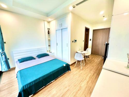 Tu Liem Apartment | Vinhomes Green Bay Luxury Apartment
