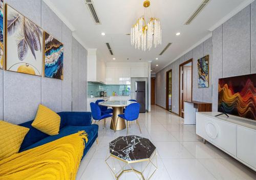 Hang Xanh Apartment | Vinhomes Urban Oasis