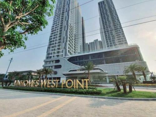 Tu Liem Apartment | Vinhomes Westpoint by National Convention Center