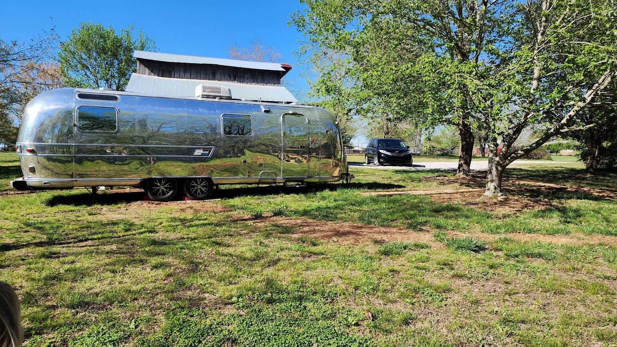 McMinnville House | Vintage Charm and Modern Comfort in a Renovated Airstream