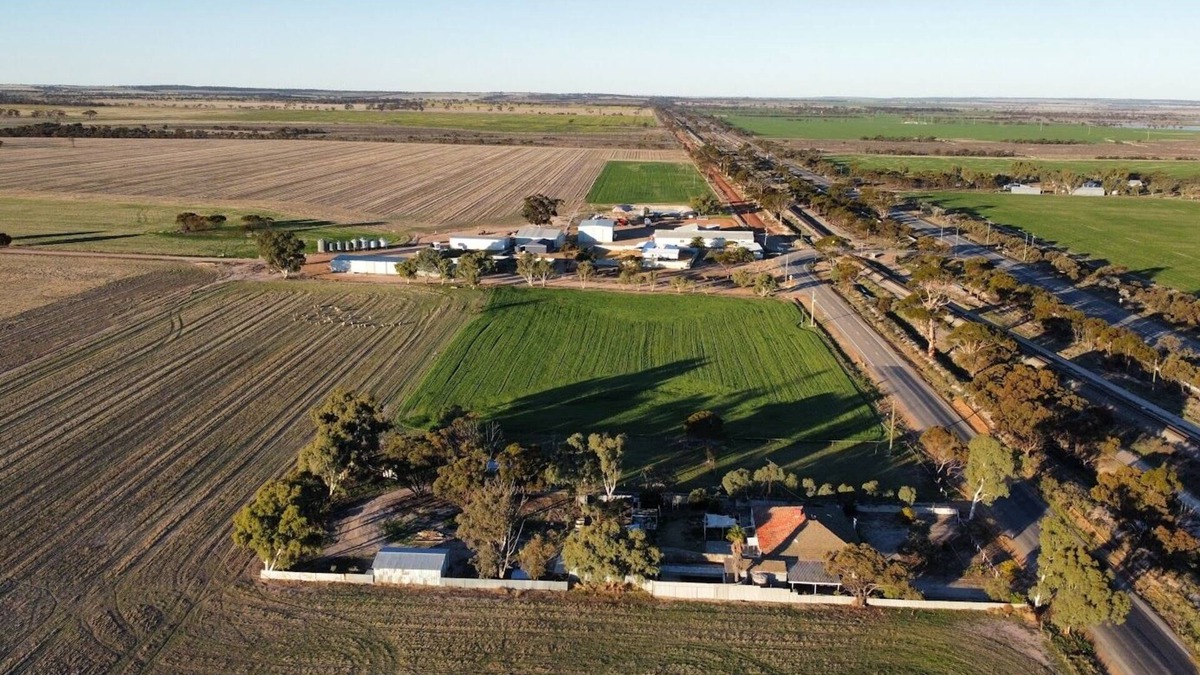 Kellerberrin House | Vintage Farm Stay in the Central Wheatbelt
