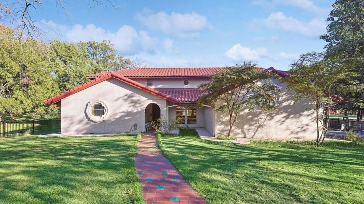 Bartonville Other | Vintage Home on Spacious 30-Acre Ranch w/Animals