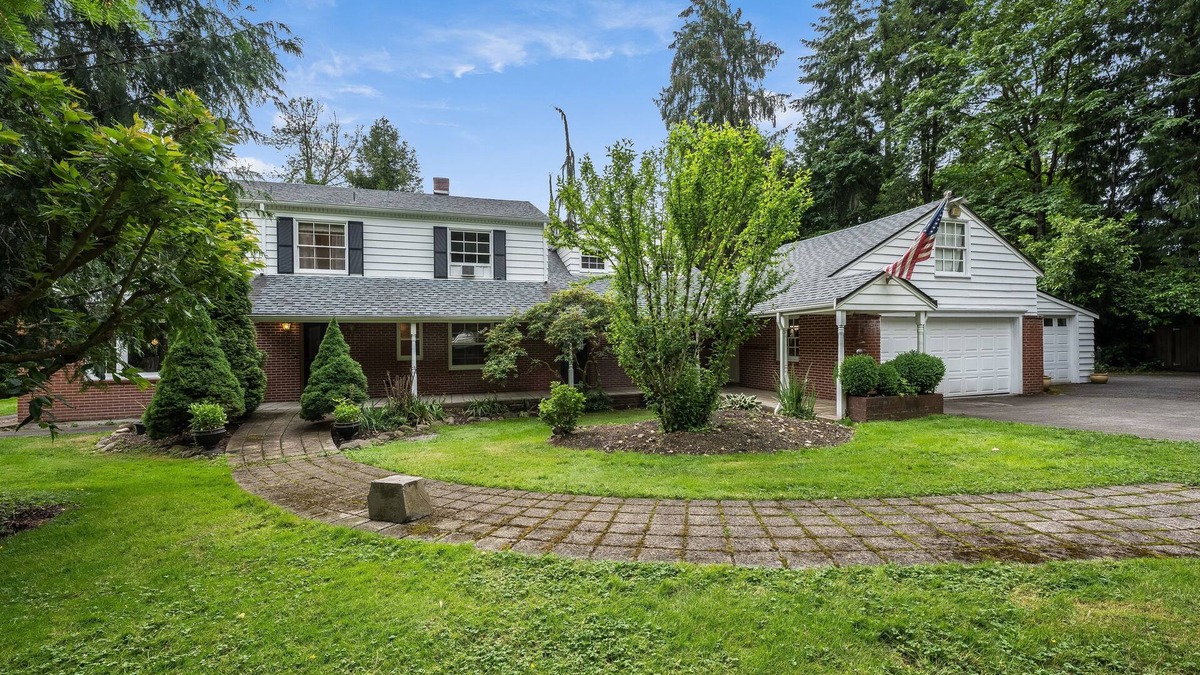 Sammamish Other | Vintage Modern Farmhouse & Wildlife Sanctuary