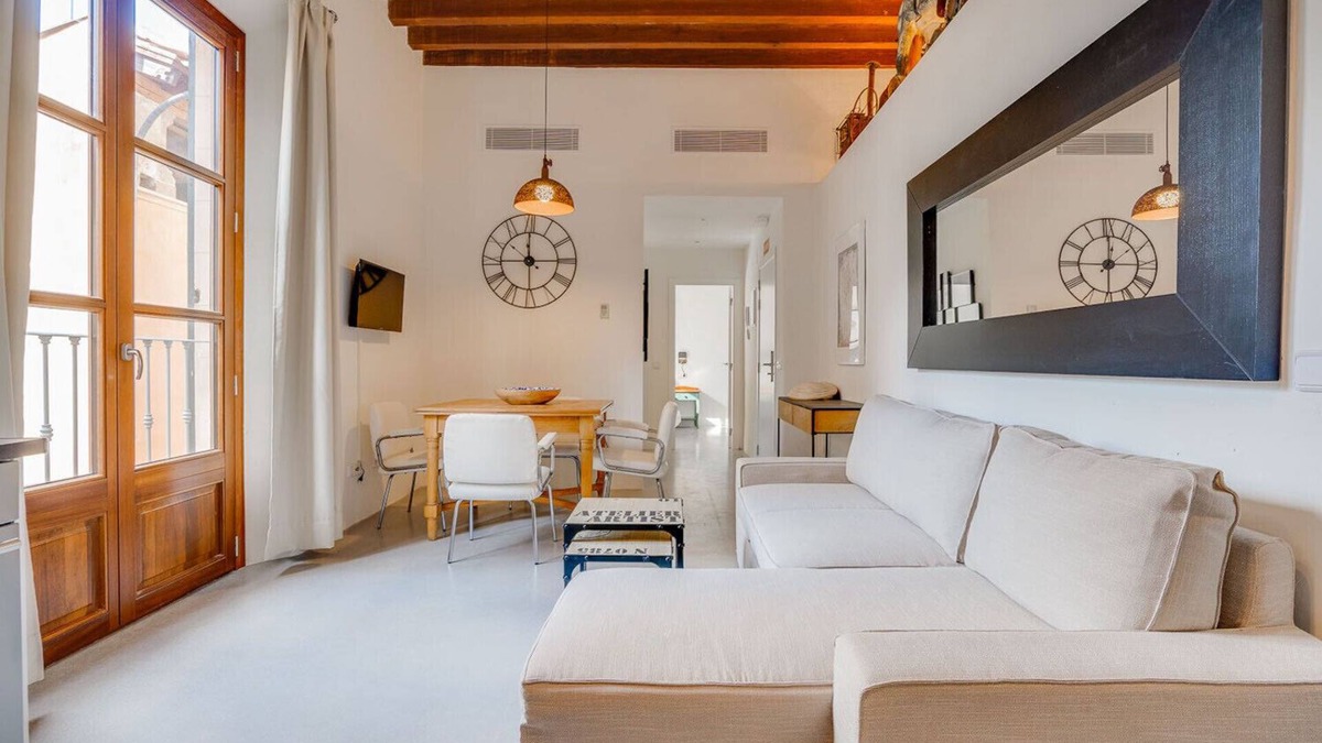 Cort Apartment | VINTAGE PALMA PALACE (SUPERIOR 5) TI/200
