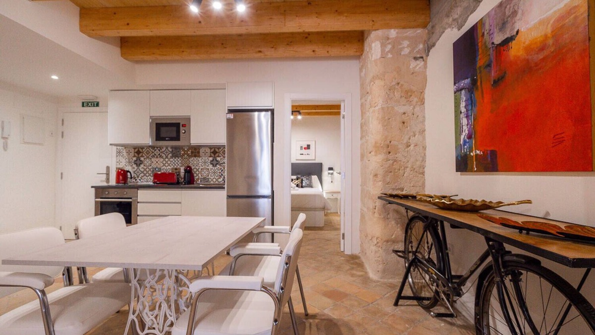 Cort Apartment | VINTAGE PALMA PALACE (SUPERIOR 3) TI/200