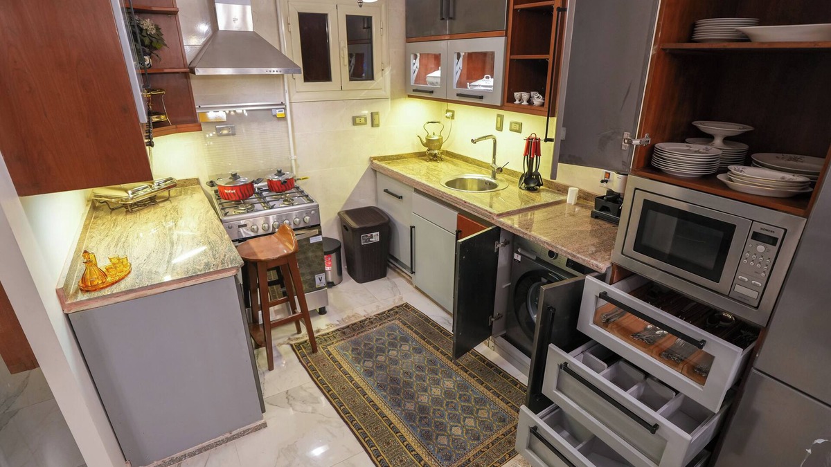 Oula Apartment | Vintage & Practical Flat-Walking distance- Nile