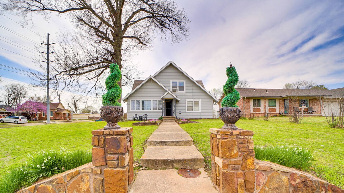 Sapulpa House | Vintage Sapulpa Home - 13 Mi to Downtown Tulsa!