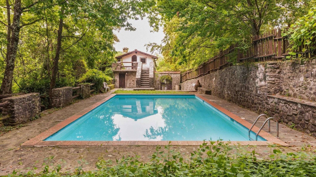 San Marcello Piteglio House | Vintage vacation home