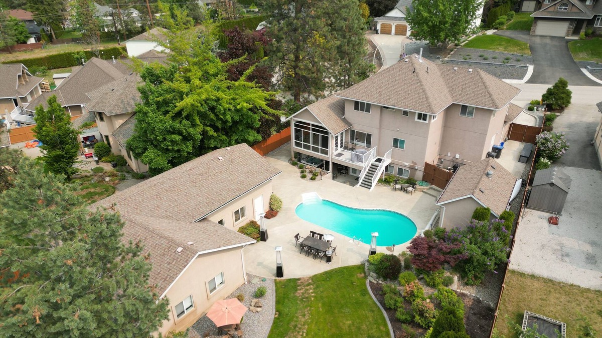 Southeast Kelowna Bed & Breakfast | Vintner's Nook B&B