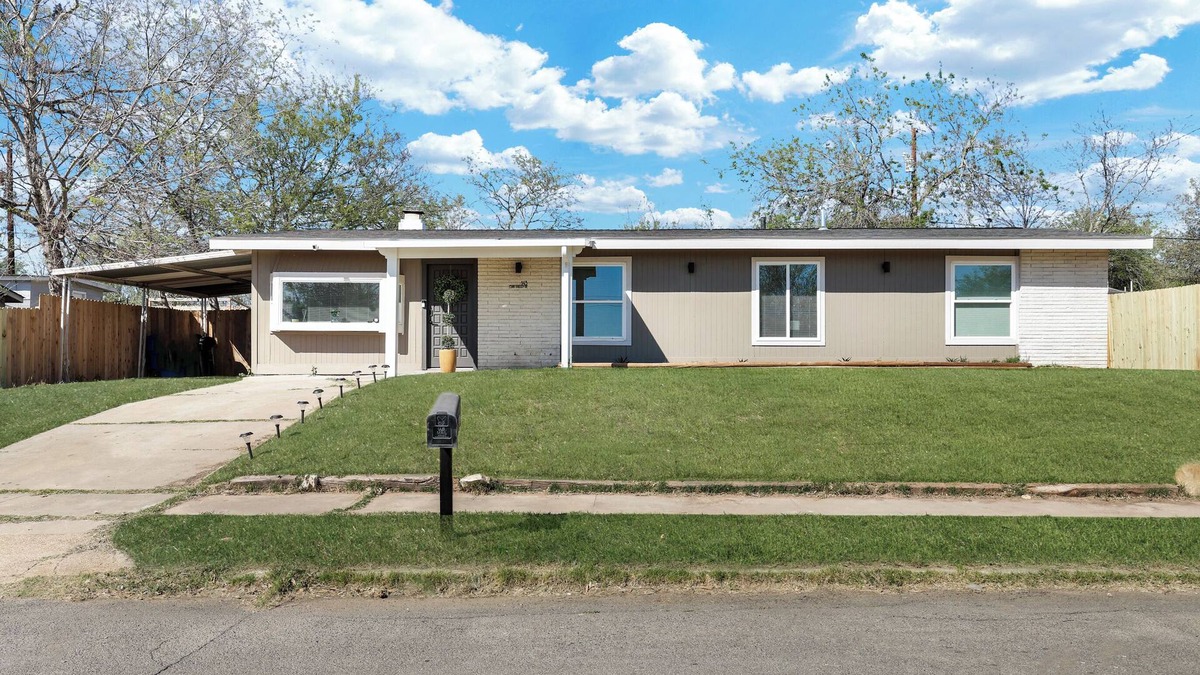 Southside House | Vinyl Studio BMT