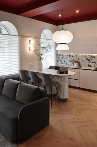 Kalkuni Apartment | Violet Lux Apartment