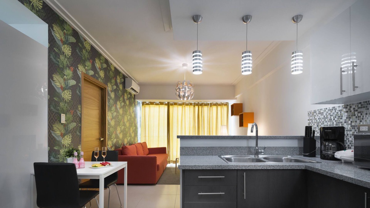 Lope De Vega Apartment | VIP Luxury Penthouse & Rooftop Jacuzzi