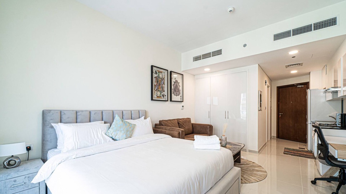Dubai Apartment | Viridis Residence | Cozy Studio Living