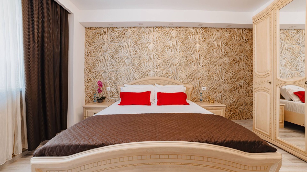 Brasov Apartment | Visit Romania By Brasov BnB 1