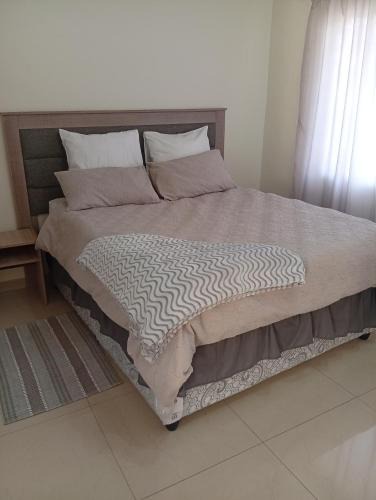 Newcastle House | Visitors' Paradise Guest House