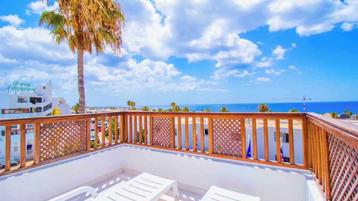 Puerto del Carmen Apartment | Vista Mar