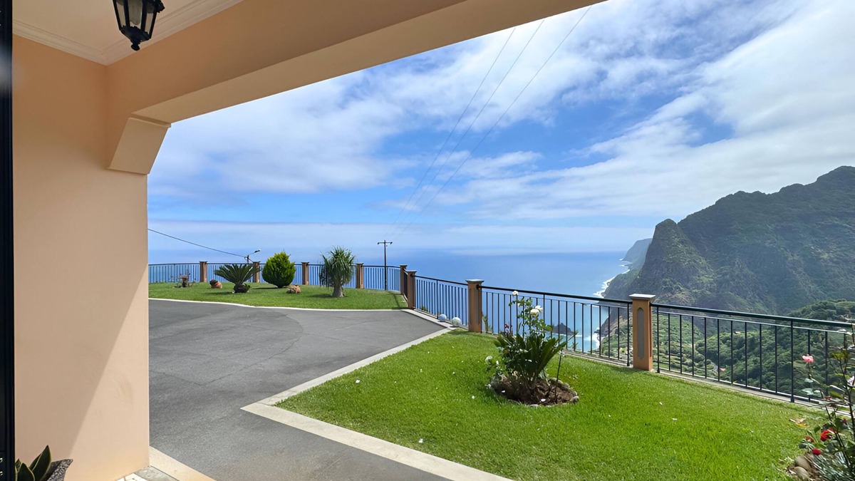 Sao Vicente Villa | Vista Ventura