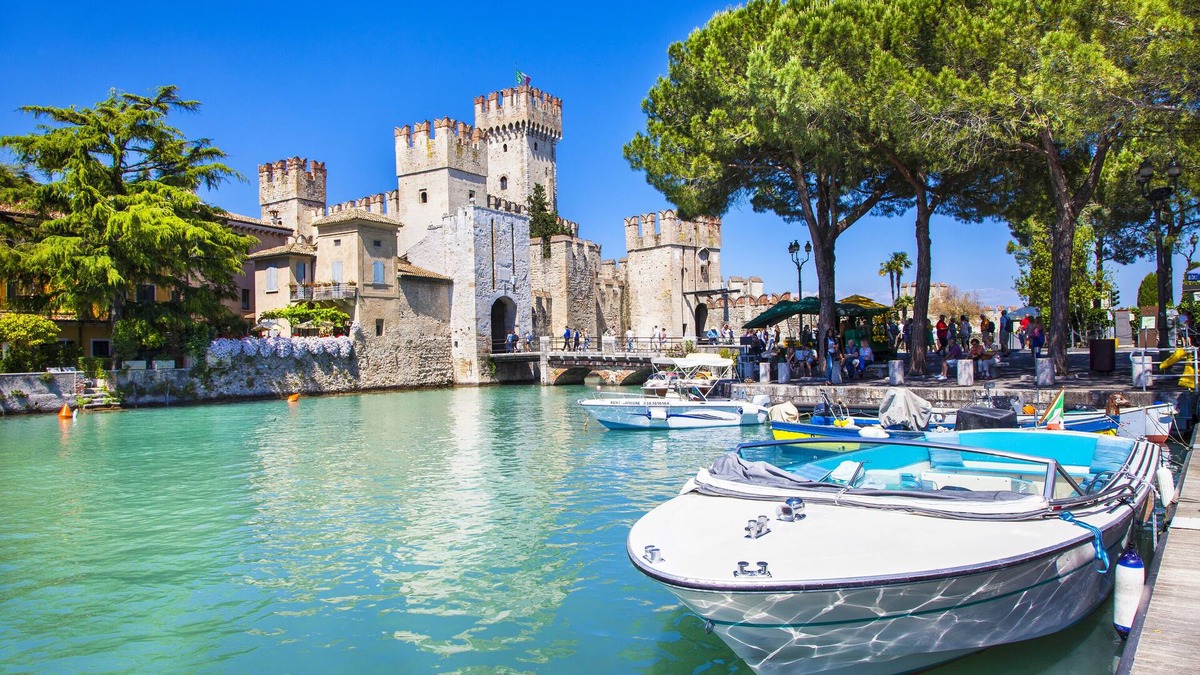 Desenzano del Garda Apartment | Vistalago Green Residence 100m From Lake