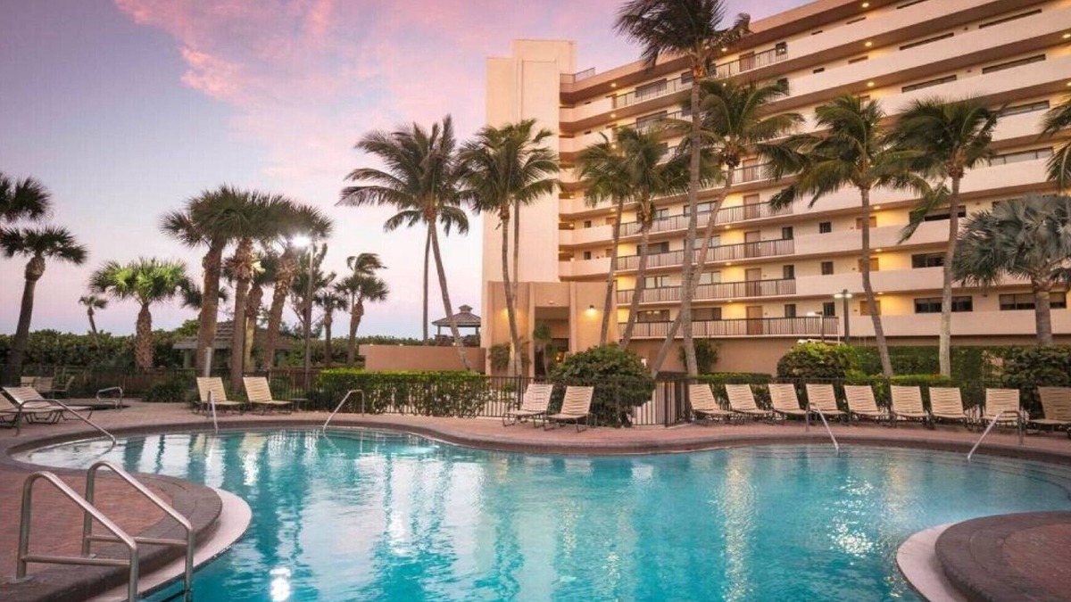 Hutchinson Island South Resort | Vistana Beach Club 2 Bedroom Villa