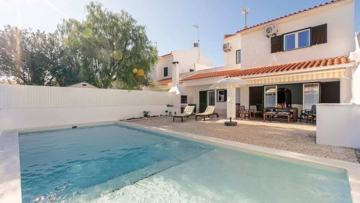 Altura Villa | Vitamin Sea- Contemporary Beach Villa with heated pool