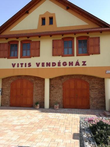 Becsehely House | Vitis Vendégház