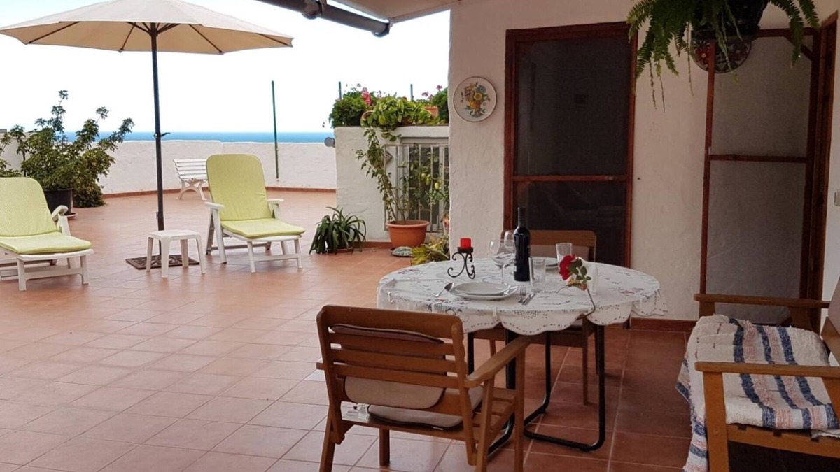 Agaete Apartment | Vivelorural ático y terraza en El Risco de Agaete