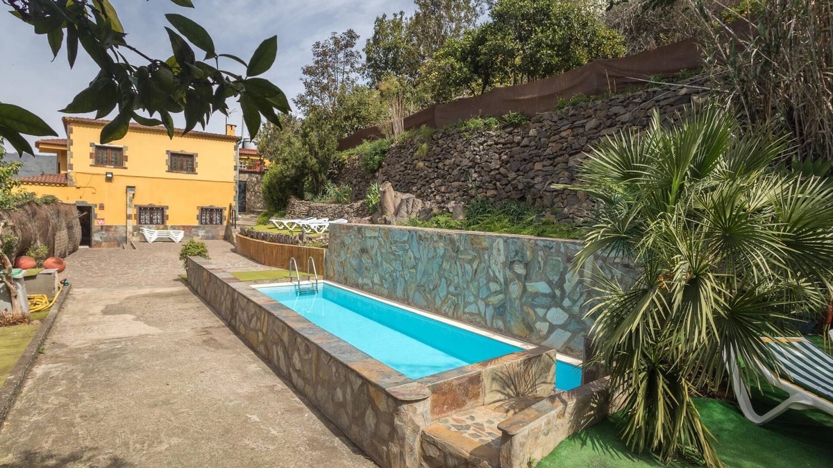 Teror Apartment | Vivelorural Casa Besan, piscina y naturaleza