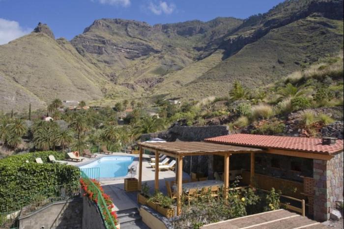 Agaete House | Vivelorural Casa rural Las Rosas con piscina