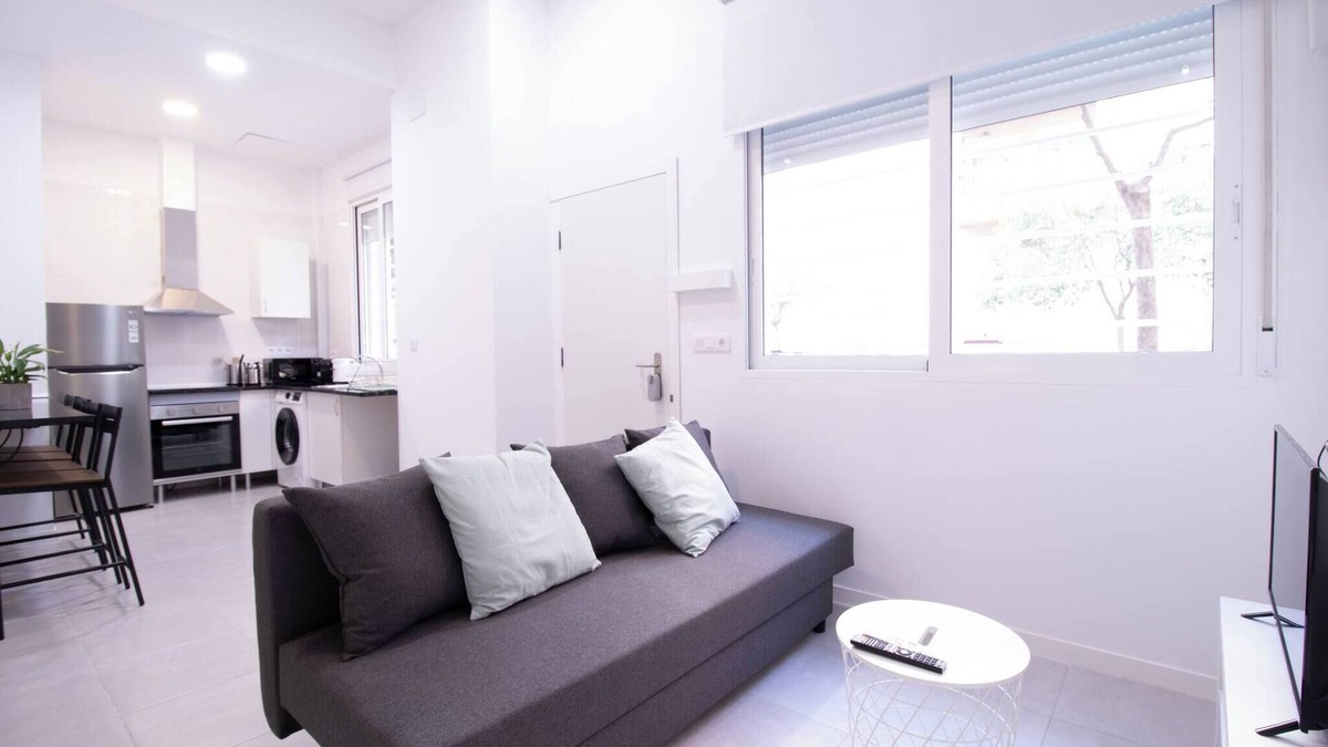 Trinitat Apartment | Viveros 2 by Concept Flats