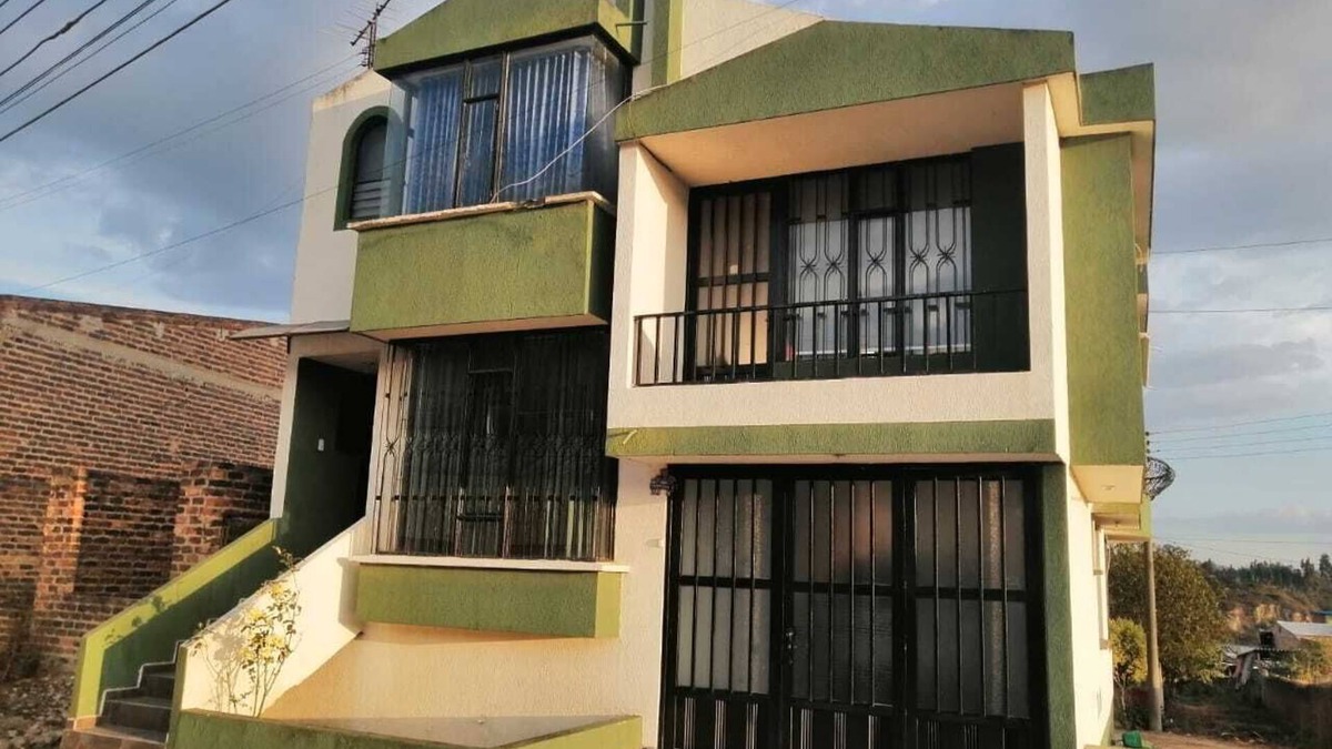 Duitama Cottage | Vivienda casa rural con vista a las montañas a la ciudad ambiente tranquilo