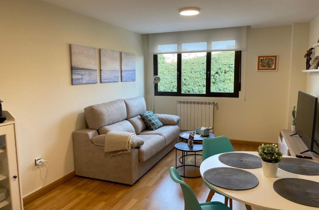 Soria Apartment | Vivienda turística Las Cigüeñas con parking