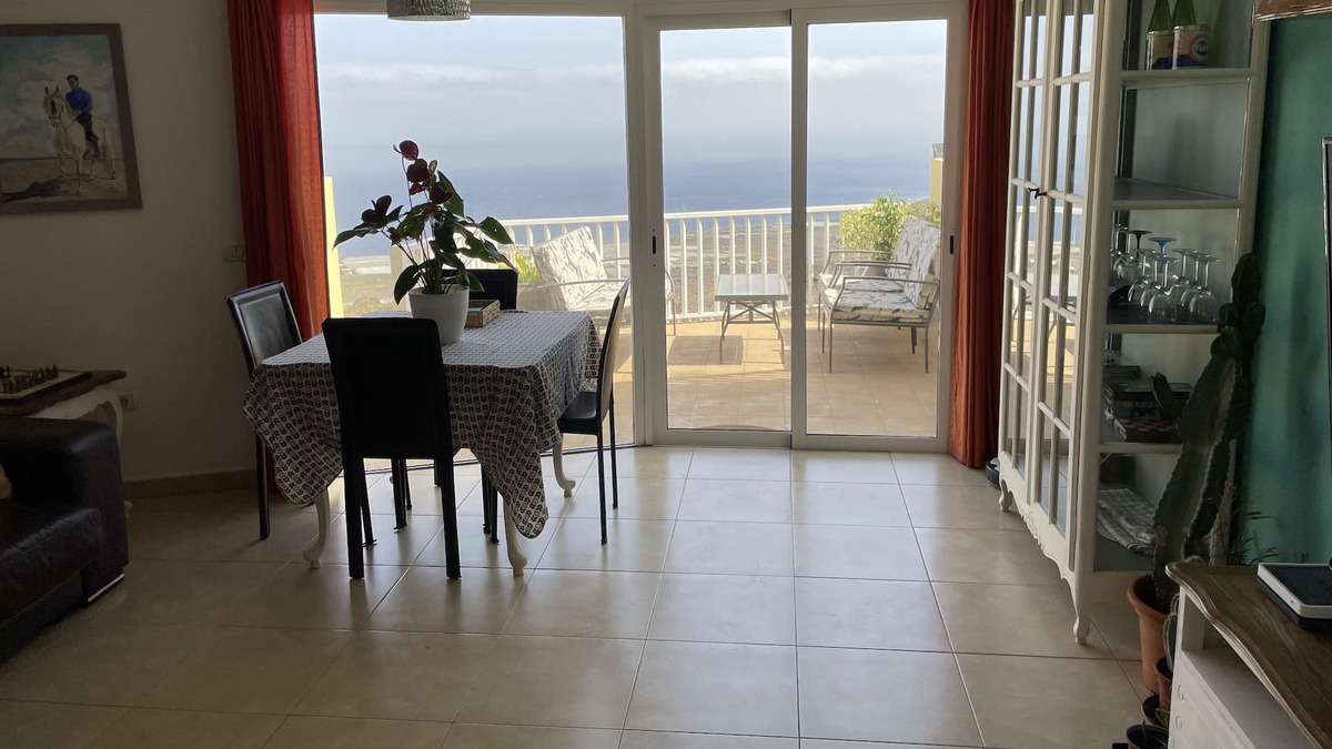 Tigaday Ski Chalet | Vivienda Vacacional Los Roques. Increíbles vistas al mar y a la montaña.