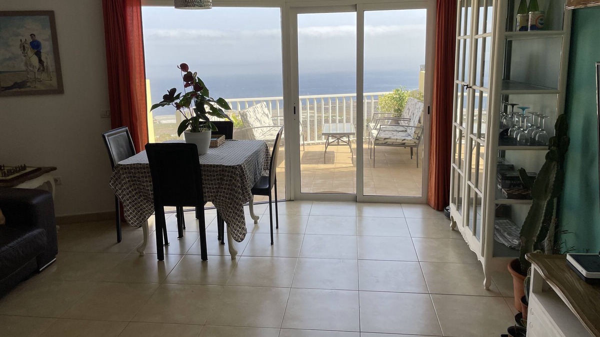 Tigaday Ski Chalet | Vivienda Vacacional Los Roques. Increíbles vistas al mar y a la montaña.