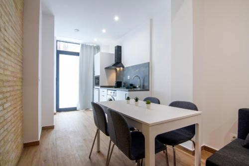 Montolivet Apartment | VLC HOST- Fray Pedro
