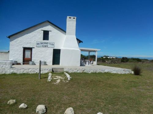 Cape Agulhas Apartment | Vlei Cafe Cottage - Vogelgezang Farm