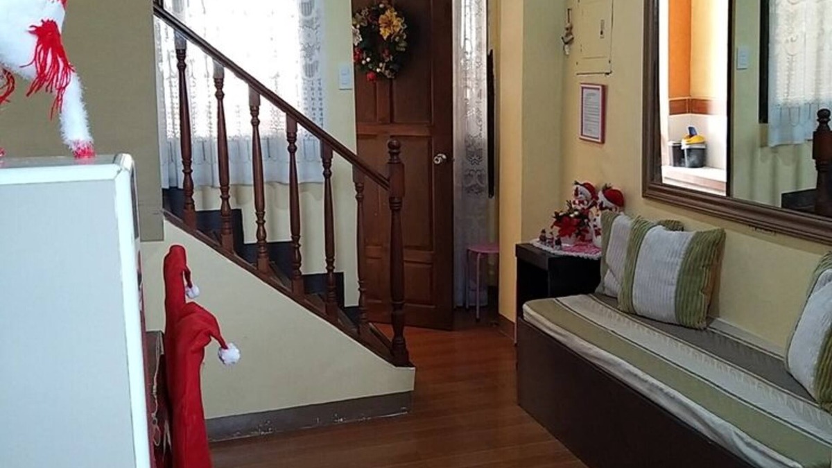 Baguio House | VM Sunga Transient House (Small House) - A sprinkle of comfort!