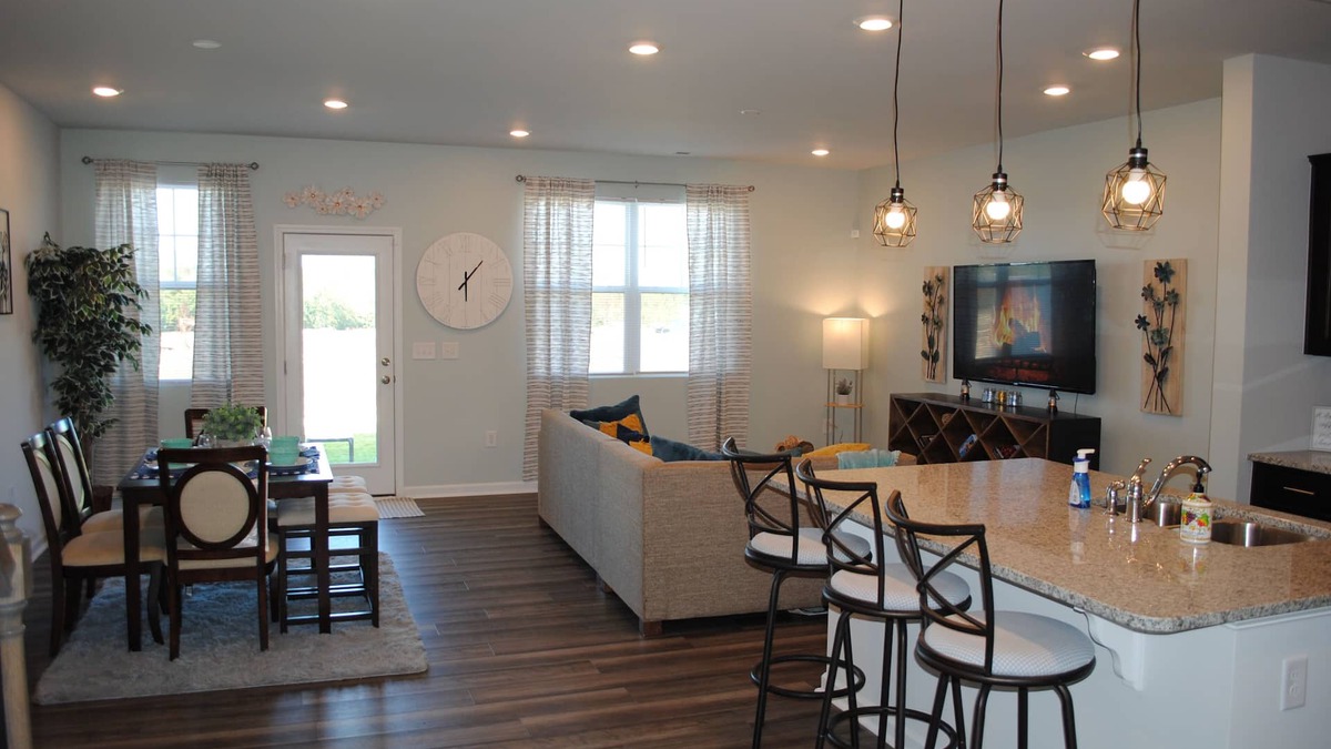 Southeast Raleigh House | Voluminous Entire Home in Raleigh!
