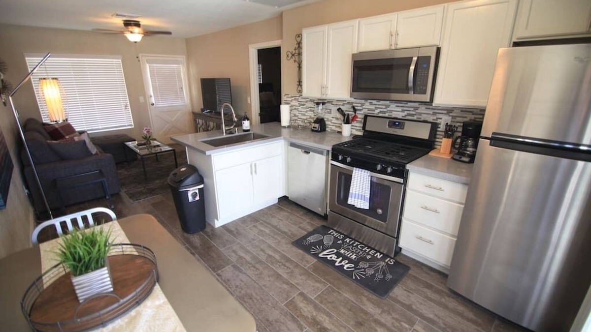 Las Vegas Condo | Voxna · 35% Off Fall Special - Cozy Townhouse By Strip