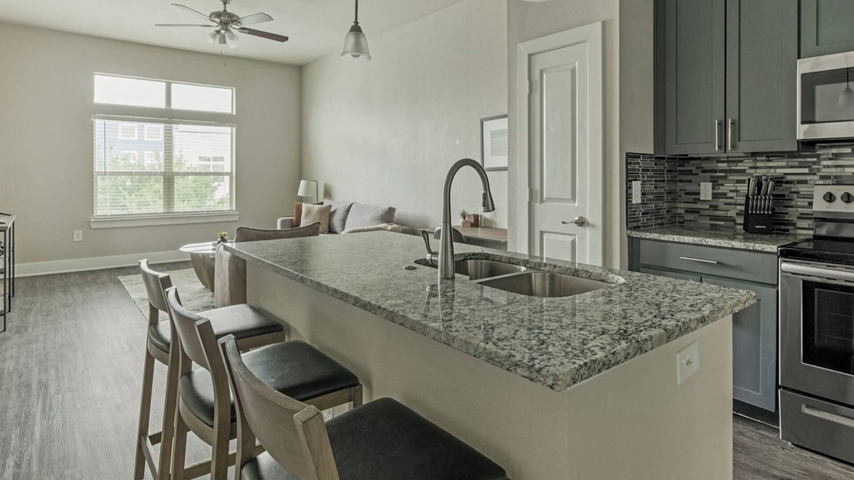 Nassau Bay Apartment | Voyager 1BD 2 - One Bedroom Apartment, Sleeps 2