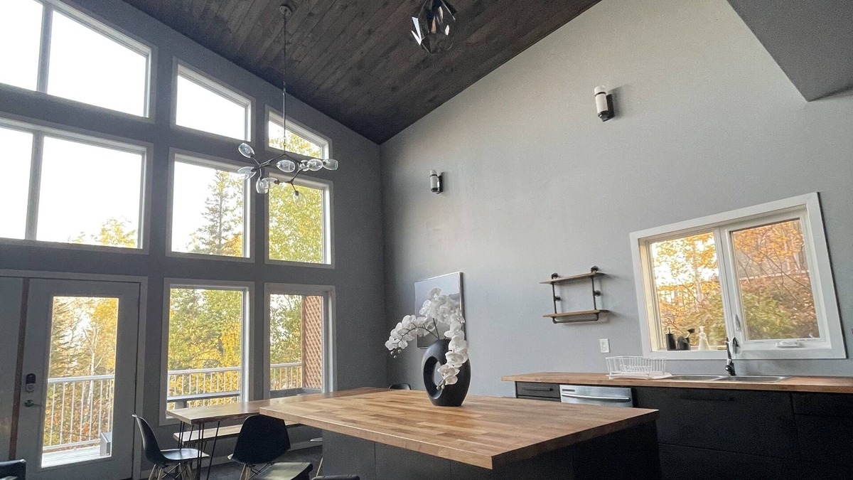 Lac du Bonnet Cabin | Vrbo Property