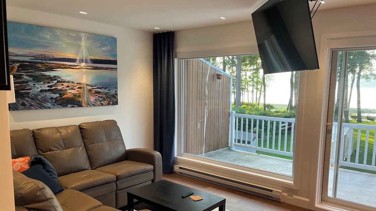 Saint-Romuald House | Vrbo Property