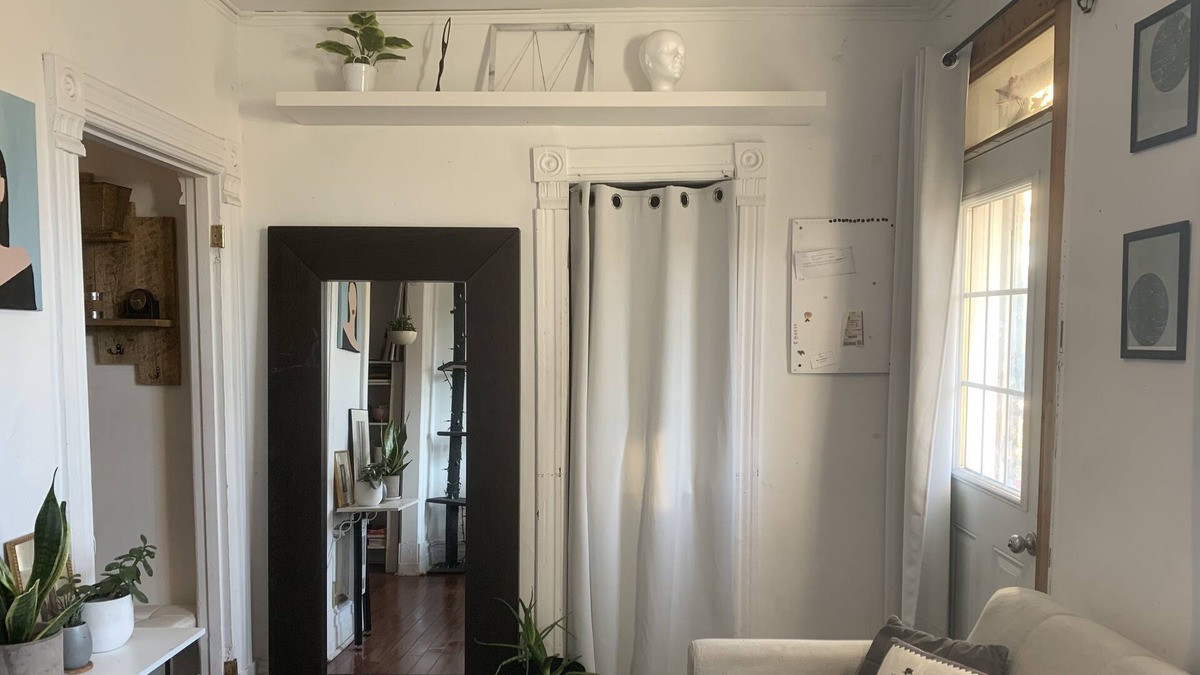 De Lorimier Apartment | Vrbo Property