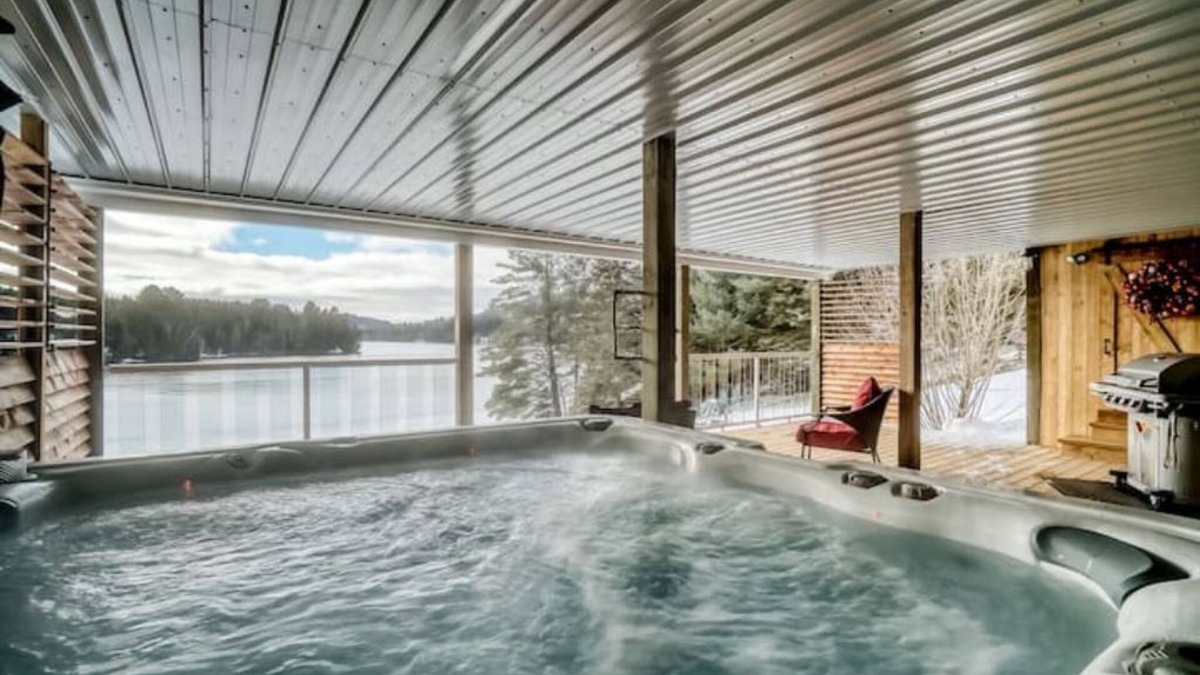 Val-des-Bois Apartment | Vrbo Property